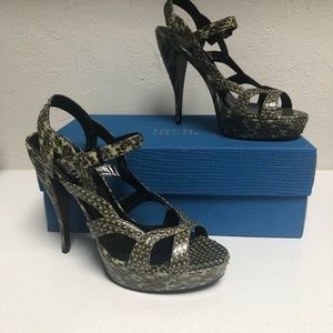 Edmundo Castillo Python Platform Stilettos